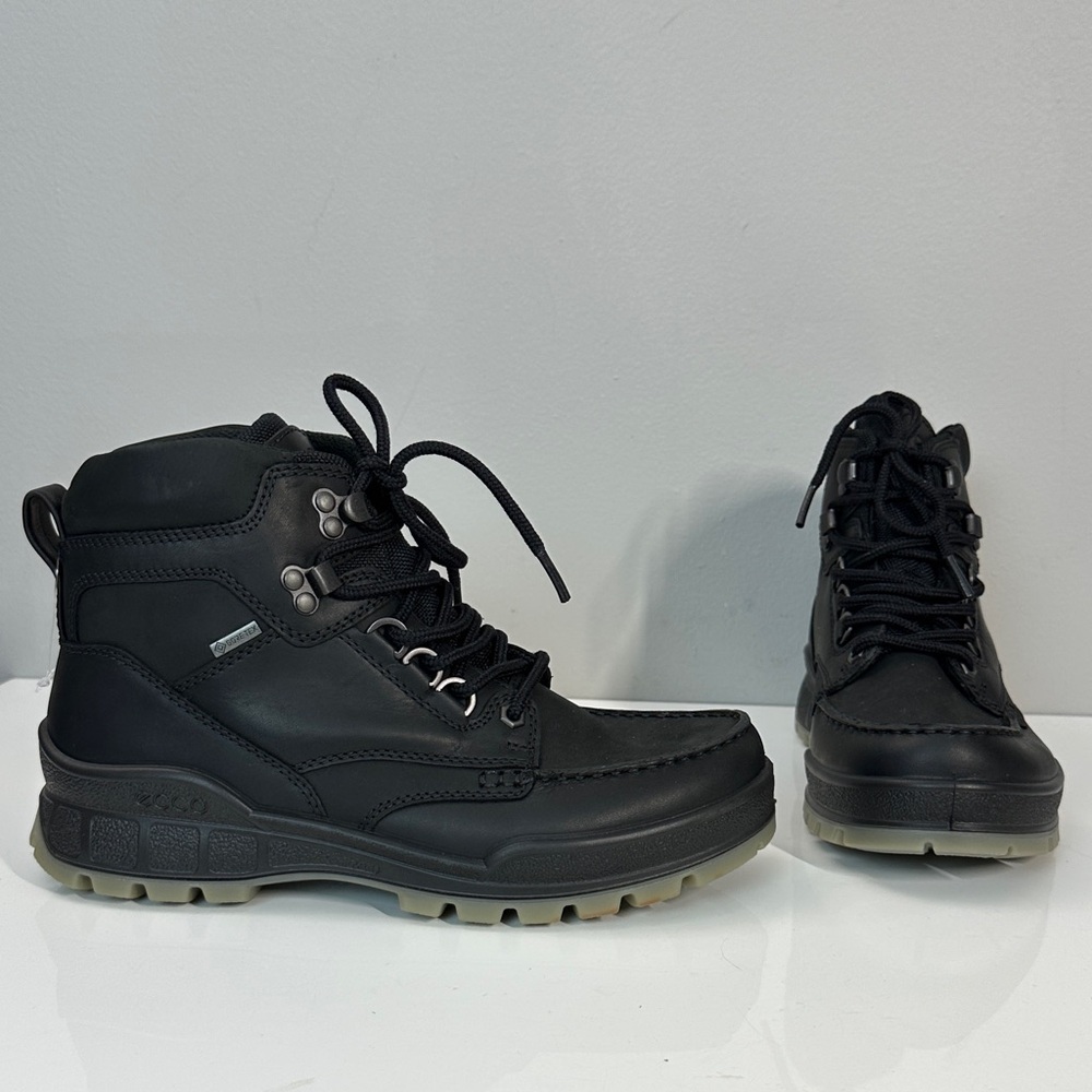 NWOT Ecco Men’s Track 25 High GoreTex Waterproof Black Boots Size 5-5.5